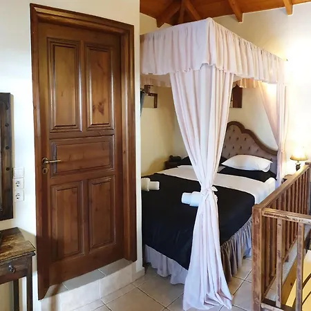 Odos Oneiron Boutique Aparthotel Chania (Crete)