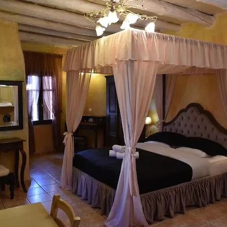 Odos Oneiron Boutique Aparthotel Chania (Crete)