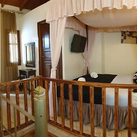 Odos Oneiron Boutique 4* Chania (Crete)
